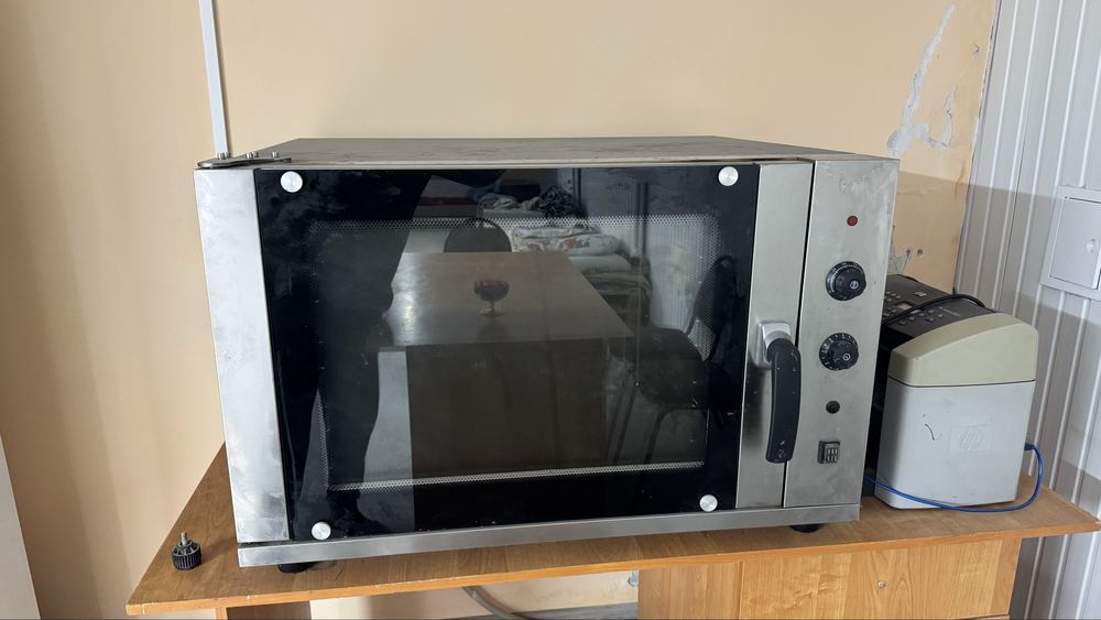 Конвекционный печь