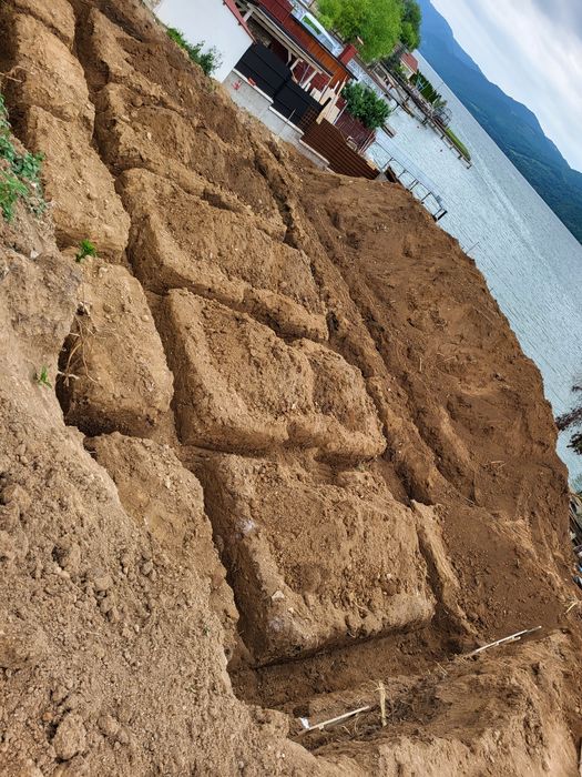 Inchiriez miniexcavator 4t.si autobasculanta 18t.