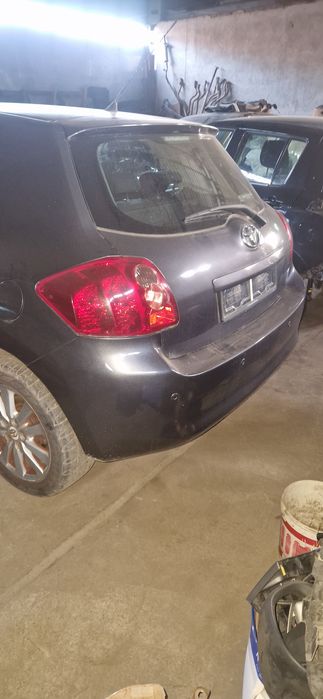 Тойота  Аурис   Toyota Auris  2009г. 2000куб.  126кс. D4D  ДИЗЕЛ  НА ЧАСТИ