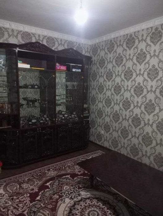 jomboyda 2 honali uy sotiladi narxini kelishamiz