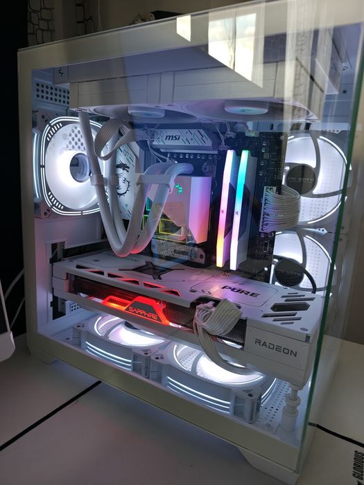 PC gaming + monitor gaming
