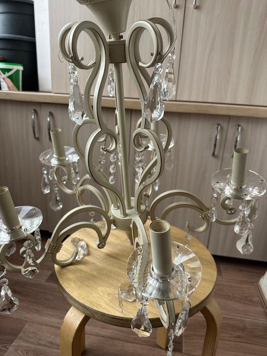 Хрустальная люстра