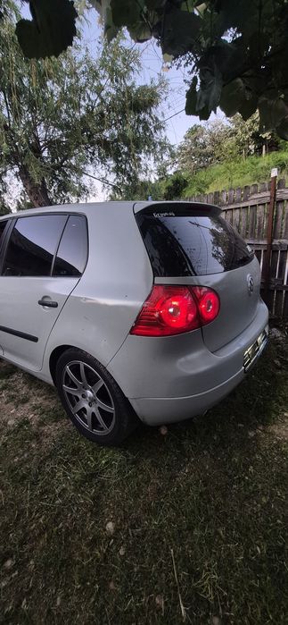 Dezmembrez golf 5