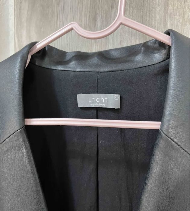 Кожаный пиджак Lichi