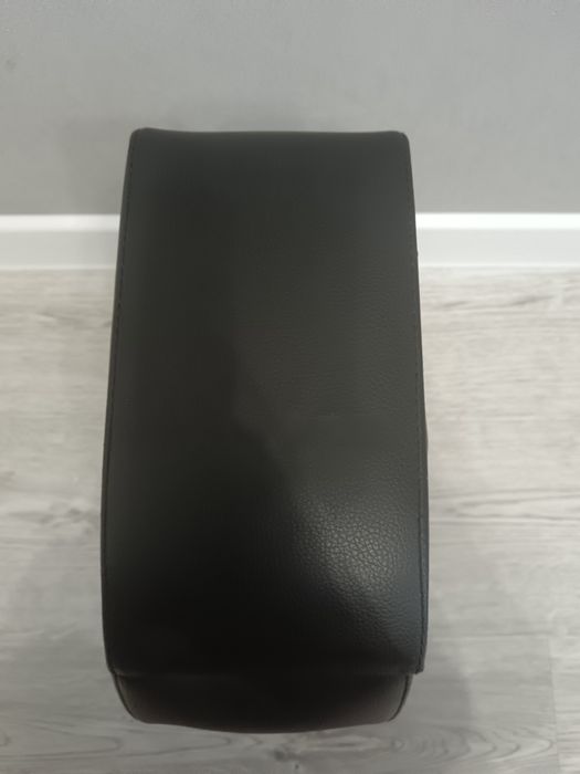 Продам подлокотники на машины