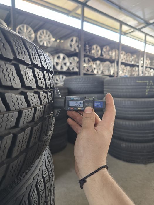 4 Броя 235/60/18 Nexen 2x8,5mm 2x8mm