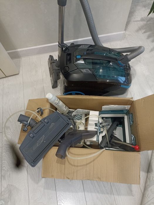 Продается пылесос в отличном состоянии