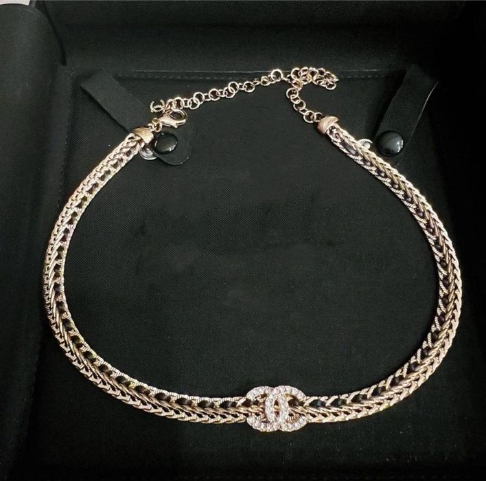 Дамски бижута CHANEL