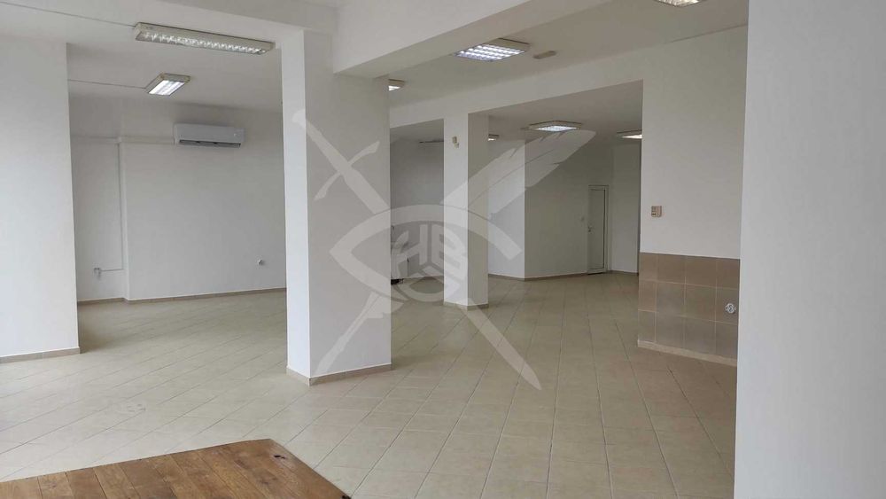 Дава се под наем Магазин в Варна, Владислав Варненчик - 125 кв.м за 1196.97 € - Снимка #1