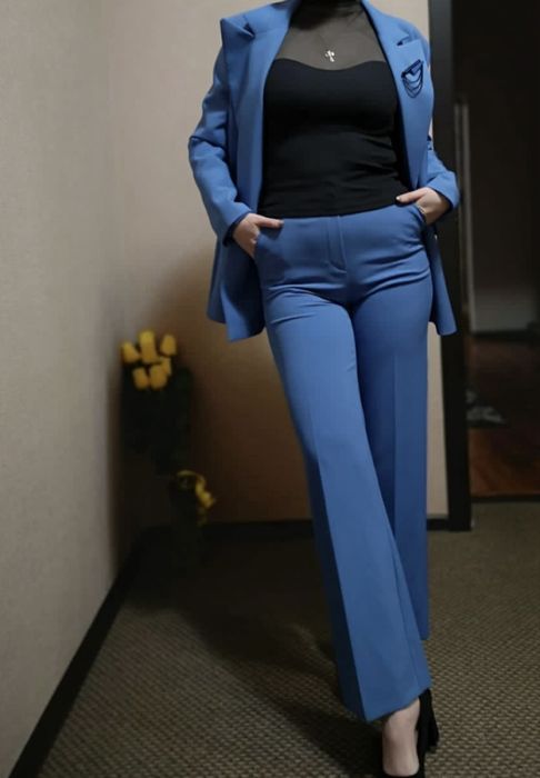 Женский деловой костюм