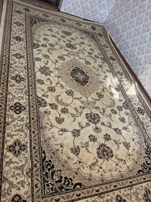 Продается ковер 2,5х4м Кілем сатылады