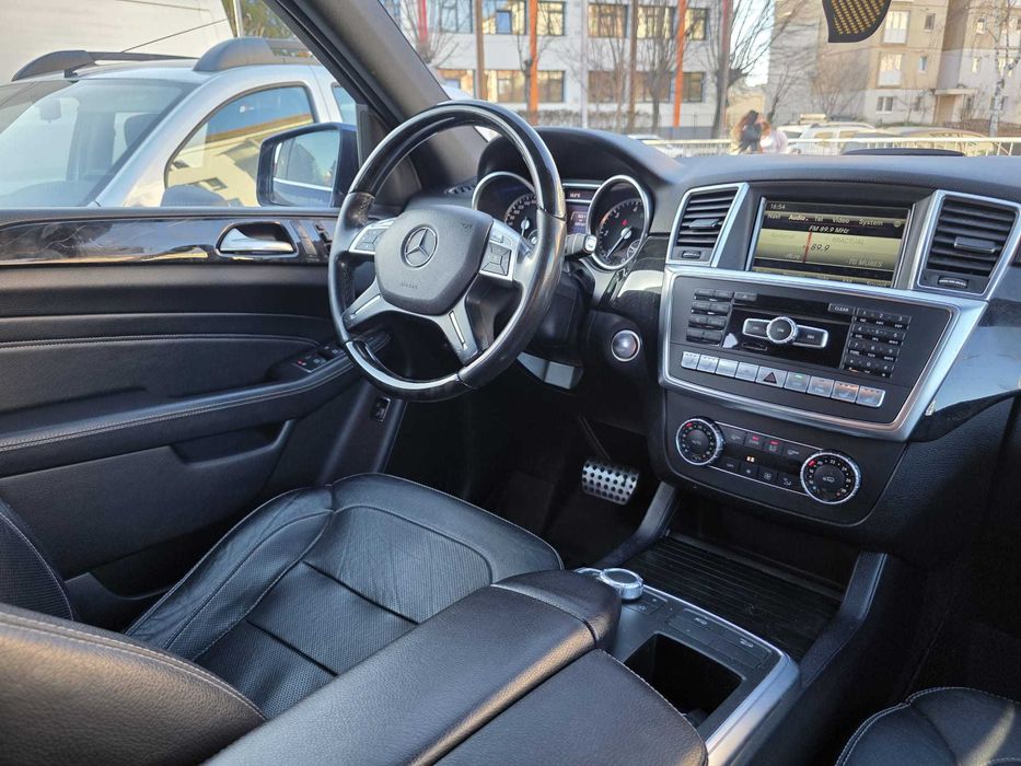 Mercedes-Benz ML 350d 2014 4MATIC AMG Line BlueEFFICIENCY 169161Km