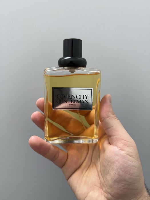 Обменяю оригинальные парфюмы