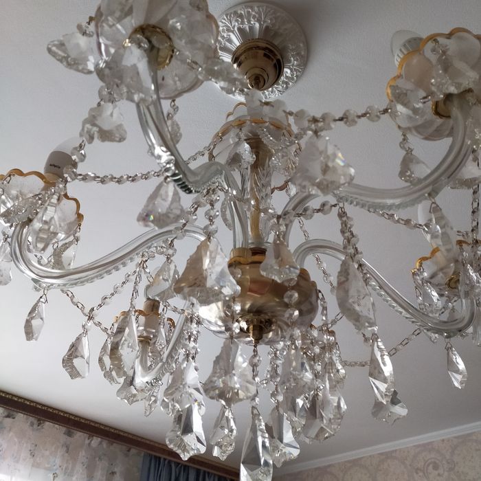 Продаю Хрусталь стекло люстру