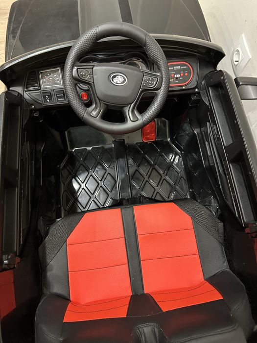 Новая машинка детская