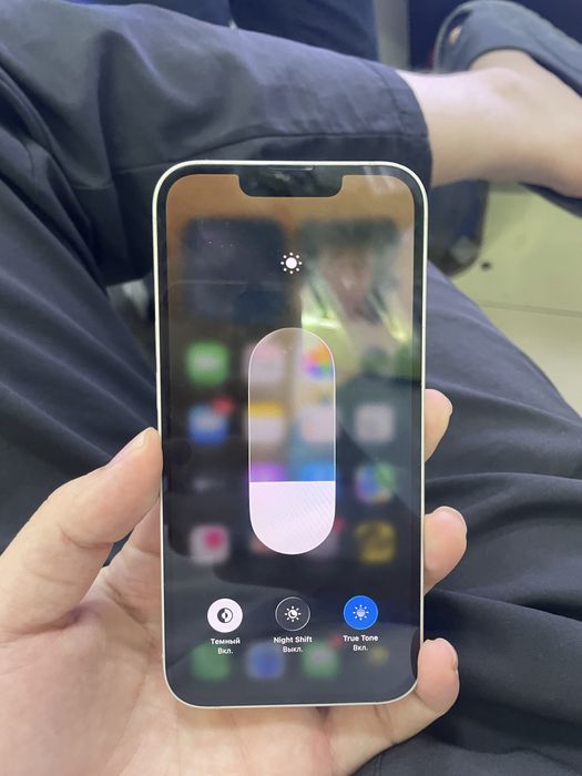 iPhone 13 в отличном состоянии