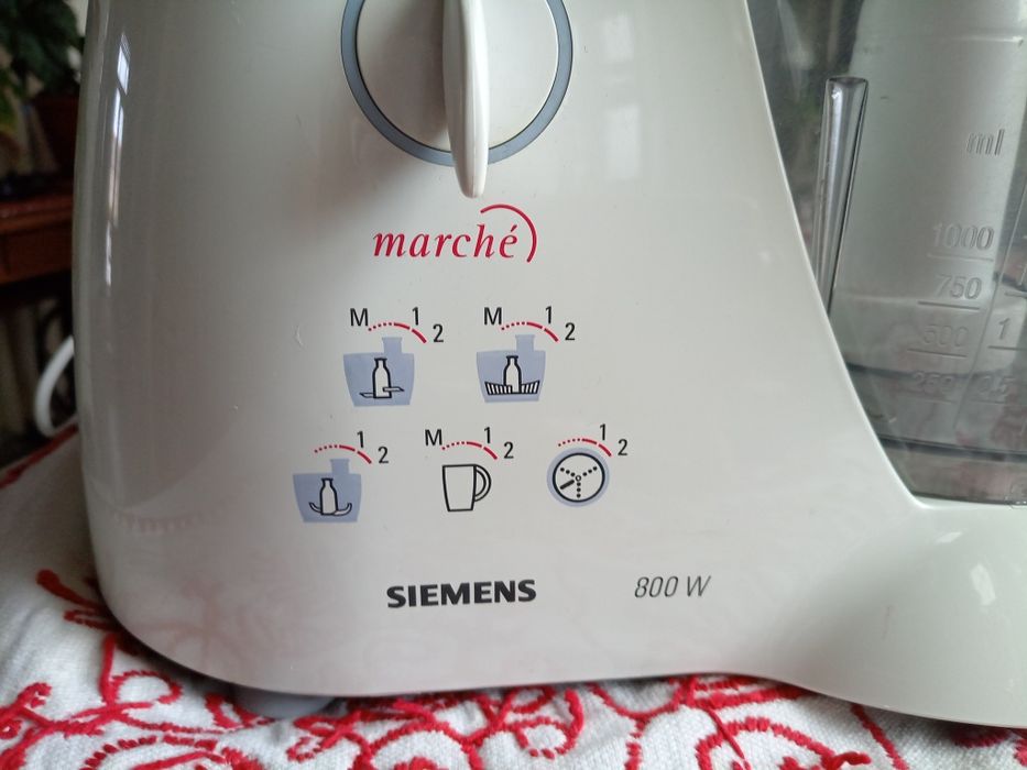 Mixer legume și fructe pentru bucătărie.