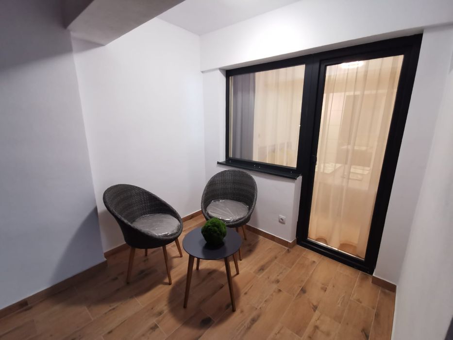 Apartament 2 camere, complet renovat și mobilat | 57 mp utili + terasă 12 mp | Boxă | Bulevardul Mihai Viteazu, Sibiu