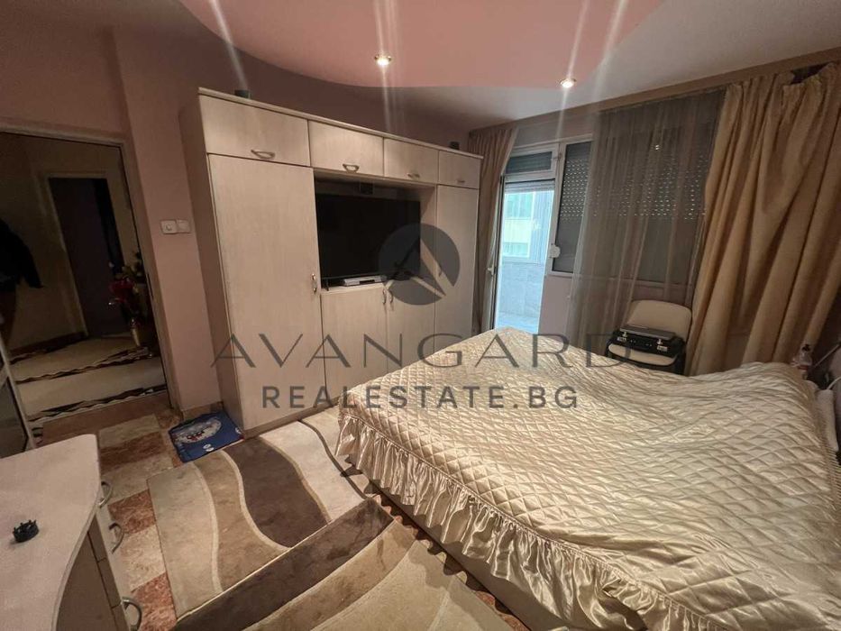 Продава се Четиристаен апартамент в Пловдив, Кършияка - 110 кв.м за 2060 €/кв.м - Снимка #5