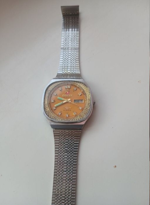 Citizen соат сотилади