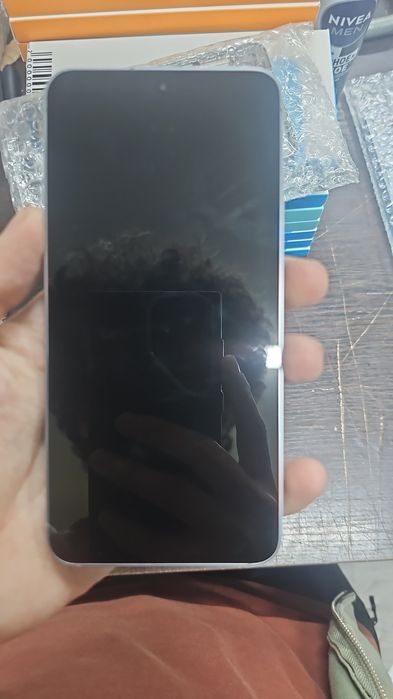 Дисплей на S25 Ultra