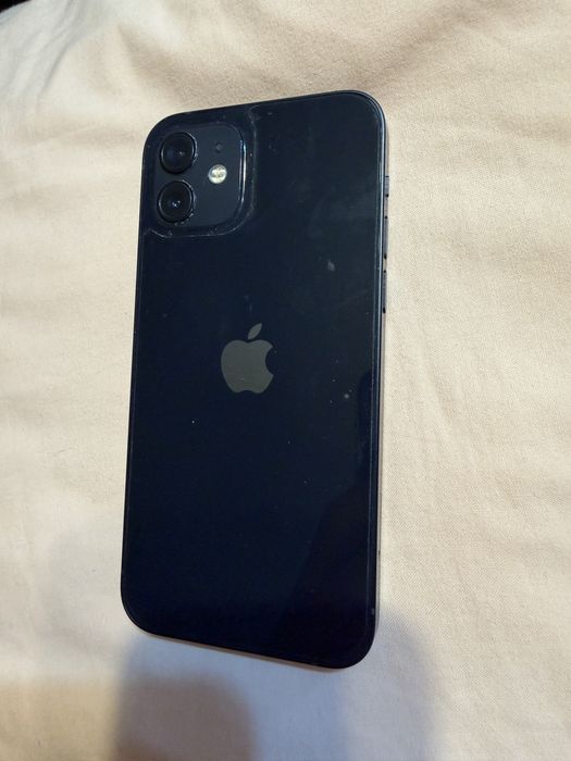 Продам IPhone 12
