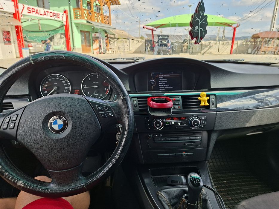 Vand sau schimb cu SUV 4×4