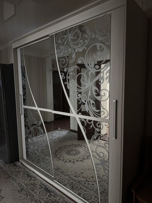 Продам шкаф купе