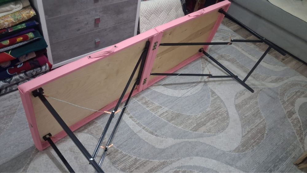 Кушетка для массажа, для мастеров