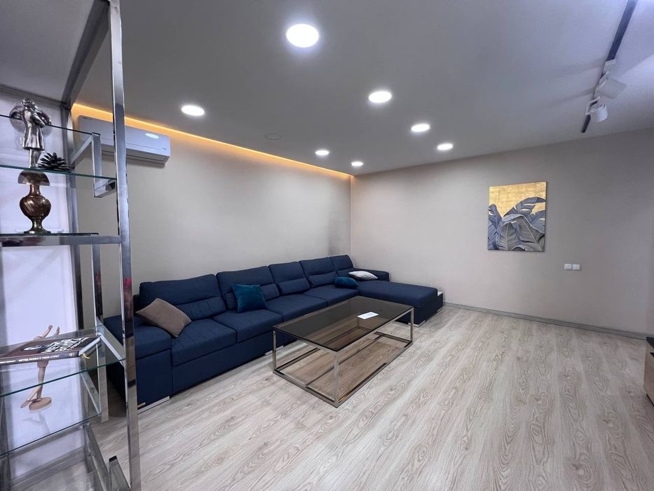 сдам квартиру в отличном районе