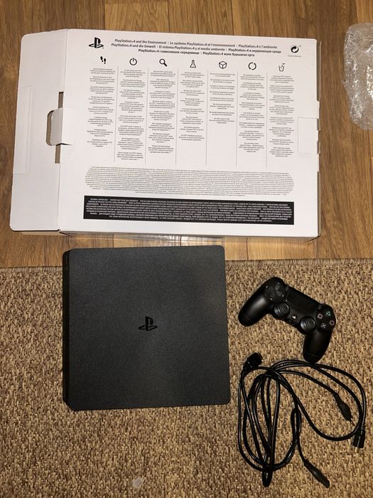 Playstation 4 (четири)