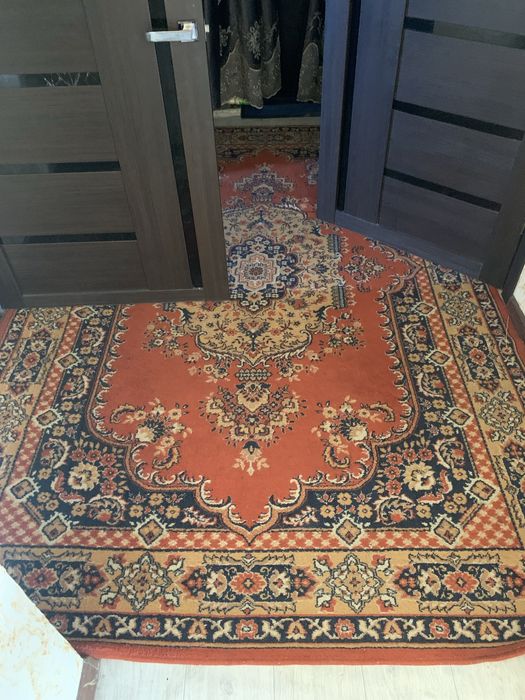 Продаются ковры в очень хорошем состоянии