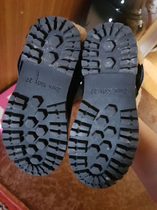 Продам детские сапожки ботинки Zara