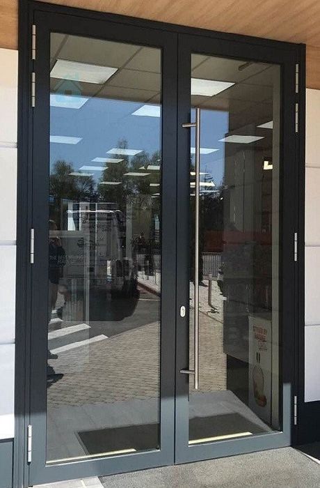 Алюминиевые окна, двери, витраж