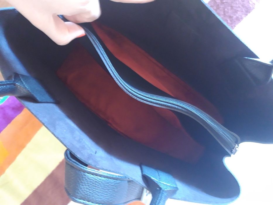 Дамска чанта с дълга дръжка