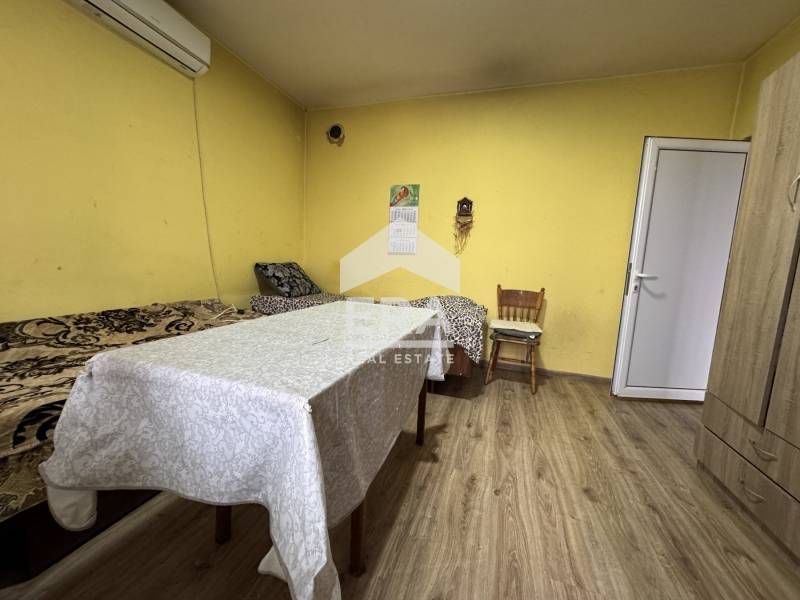 Продава се Двустаен апартамент в с. Калипетрово, Област Силистра - 74 кв.м за 276 €/кв.м - Снимка #4