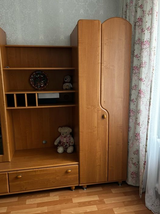 Стенка с компьютерным столом