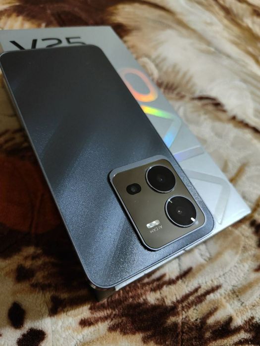 Vivo v25 8+8=16 256gb