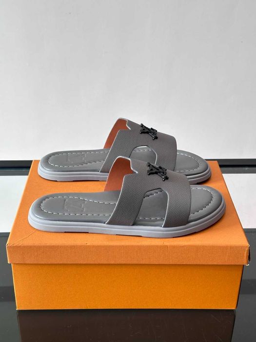 Papuci / Slapi Louis Vuitton Premium - mai multe modele