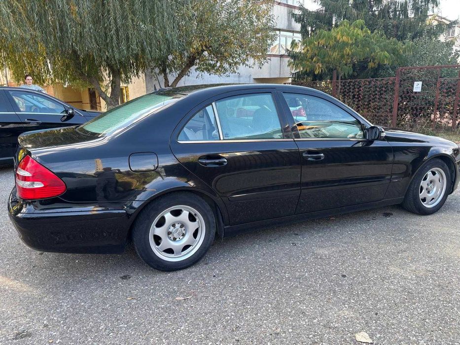 Vînd Mercedez E clase 1,8
