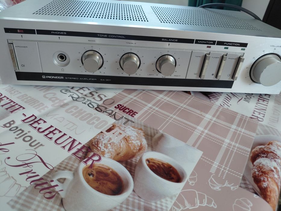 Stație amplificator Pioneer defect