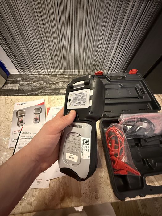 Професионален уред MEGGER MIT420/2 (Made in UK)