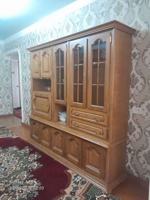 Mebel sotladi yong'oq daraxtidan narxi 2 mln 500
