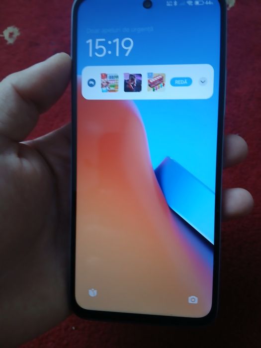 Vând redmi 12 256 de g 8 GB ram