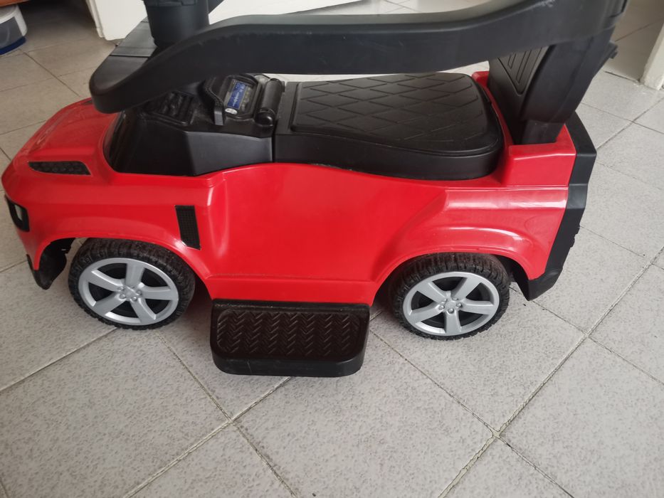 Кола за бутане Ride-On с родителски контрол