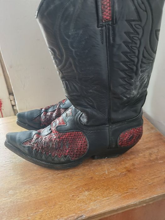 botas valverde del camino