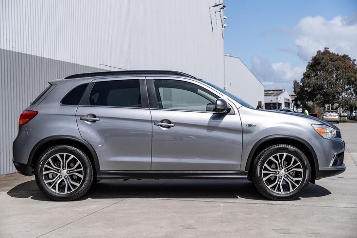 Митсубиши ASX Mitsubishi ASX 2018 година дизел бензин На части!!