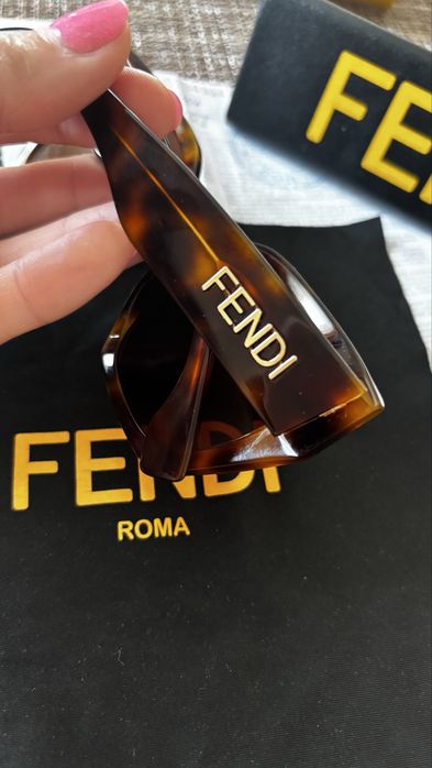 Слънчеви Очила Fendi