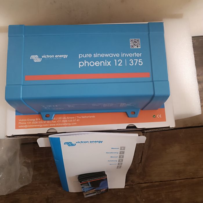 Victron Energy Phoenix 12/375