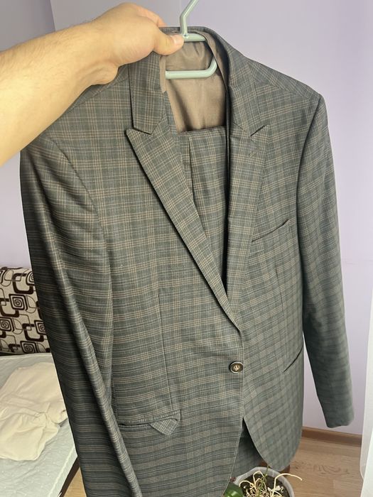 Продам костюм тройки